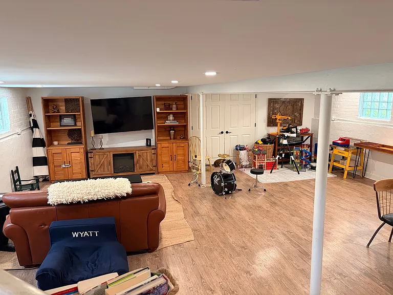 5316 N Lockwood Ave — Photo 12