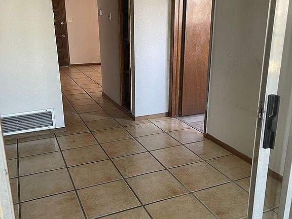 4th image of 8809 Darlina Dr