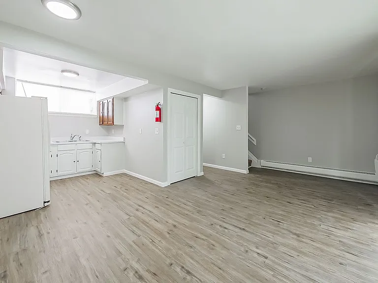149 Huronview Ct — Photo 5