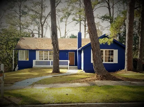 421 Edgewood Cir, Thomasville, GA 31792
