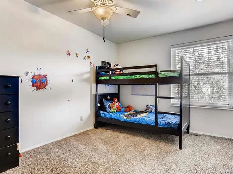 4003 S Walden St — Photo 14