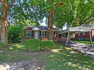 536 Fairlane Dr, Nashville, TN 37211