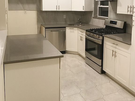 4th image of 1125 Ovington Ave