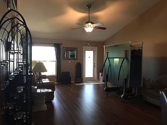 5th image of 3725 Agualinda Blvd