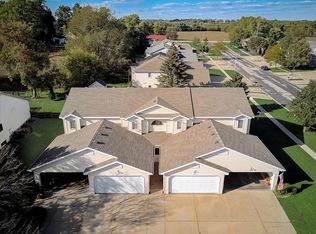 700 Hilltop Dr, De Forest, WI 53532