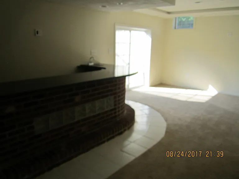 10026 Edgewater Ter — Photo 22