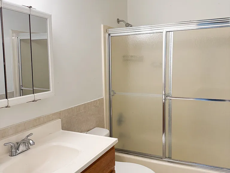 1101 N Broadway #1 — Photo 10