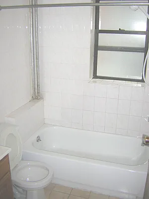 Rented by AWC Real Estate | media 11