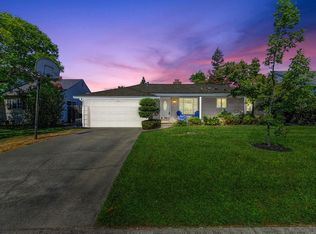 3233 Brookwood Rd, Sacramento, CA 95821