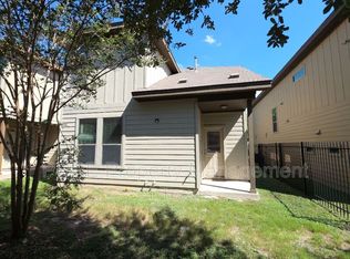 2101 Rivers Edge Way APT 32, Austin, TX 78741