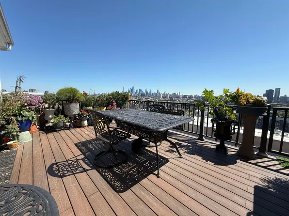 102 Ogden Avenue image 15 of 33