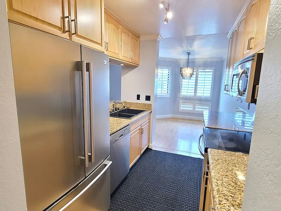 21228 Gary Dr