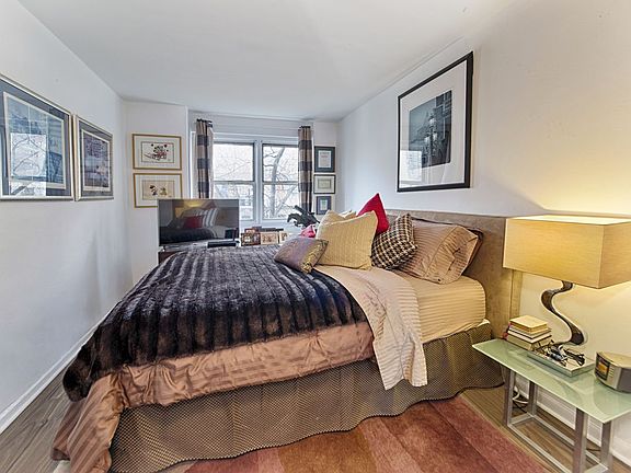 5th image of 525 E 82nd St APT 9A