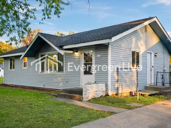 11255 Arrowhead St NW, Coon Rapids, MN 55433