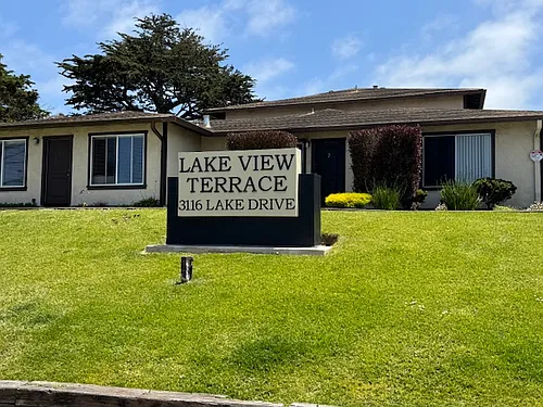 Lake View Terrace Photo 1