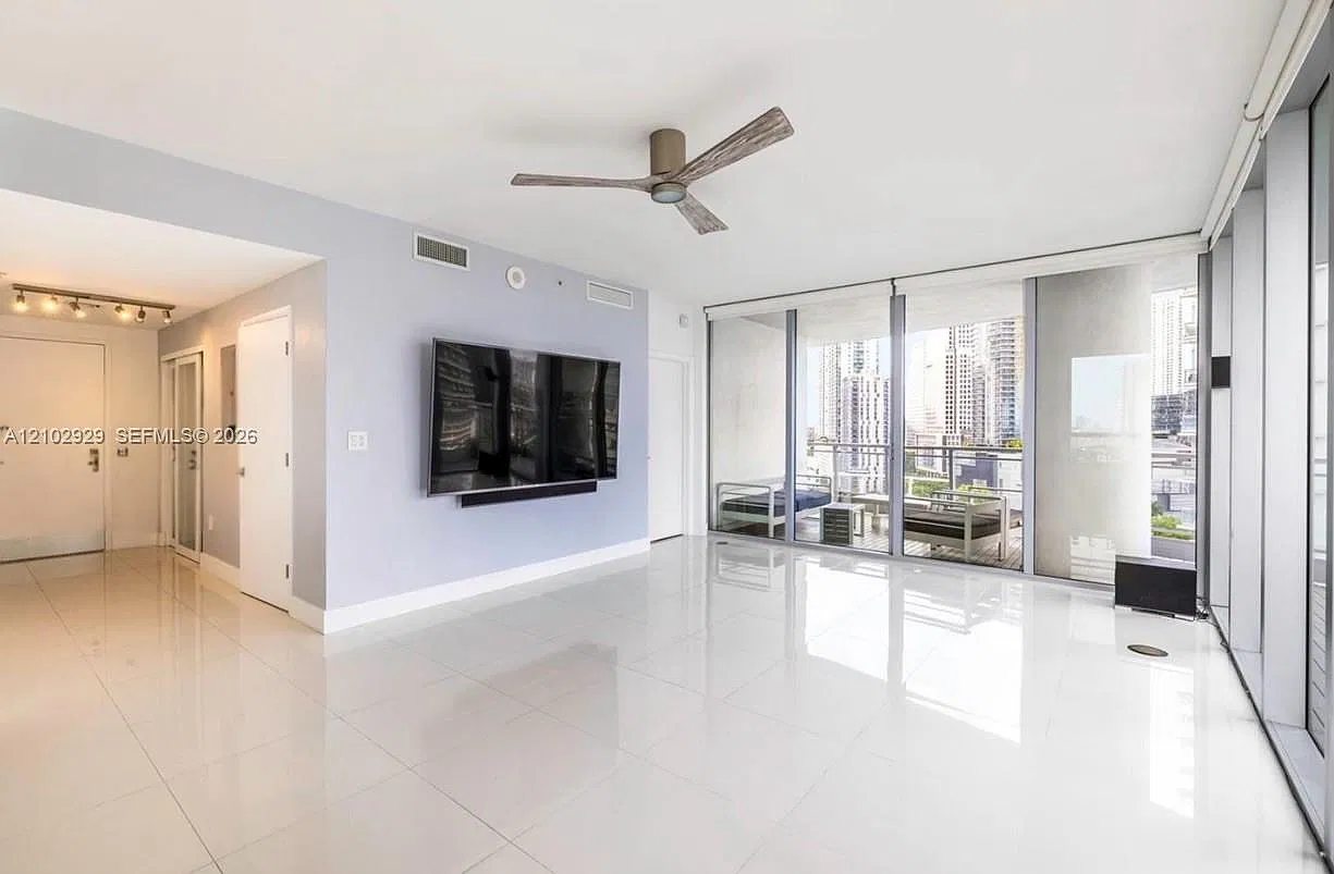 Ivy Condo — Photo 4