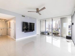 90 SW 3rd St APT 1613, Miami, FL 33130