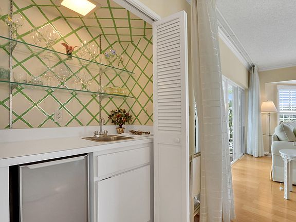 5th image of 202 Evans Lane #202  W