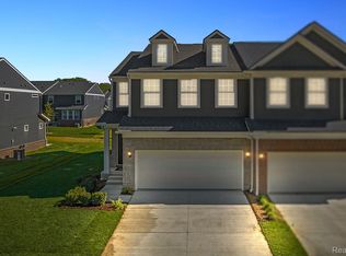 4055 Nottingham Cir, Clarkston, MI 48346