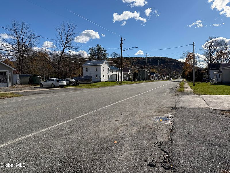 2nd image of 288 Alexandra Avenue