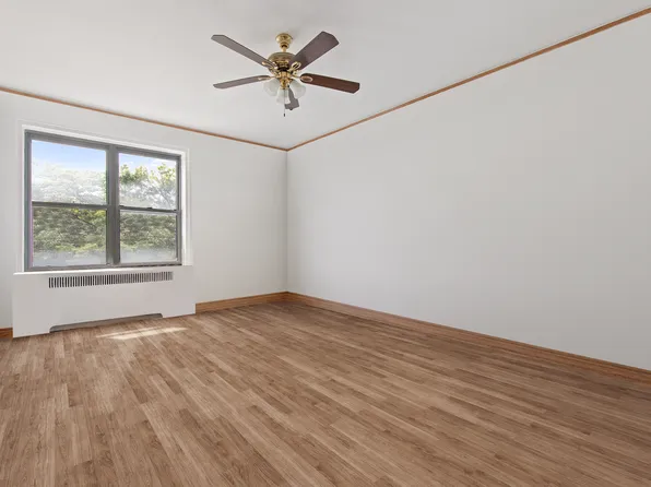 675 Walton Avenue image 5 of 8