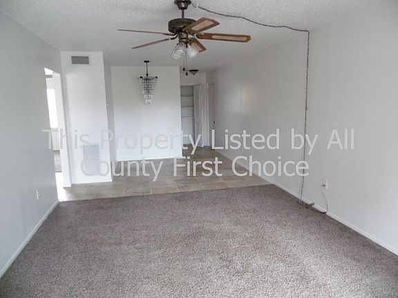 3rd image of 3122 30th Ave N APT 205