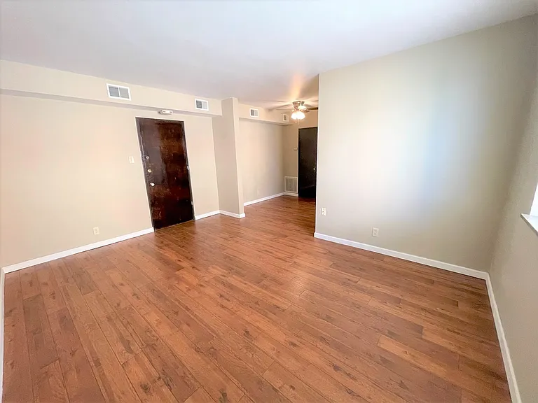 5712 Phillips Ave #B9 — Photo 125