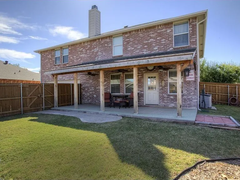 2912 Lake Terrace Dr — Photo 23