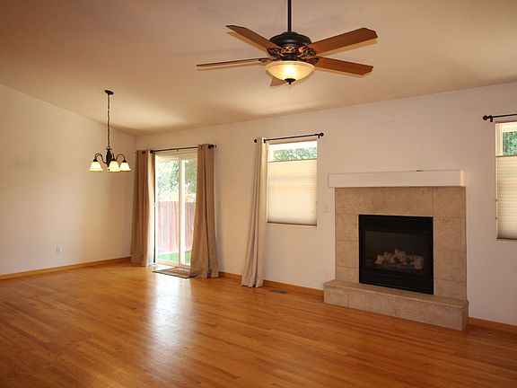 5th image of 2633 Sunstone Dr