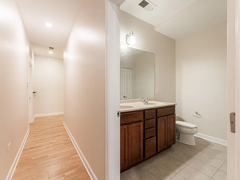 1124 Lake St #4 — Photo 14