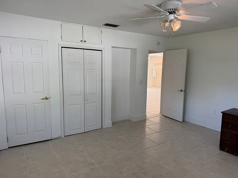 215 Pelican Dr — Photo 5