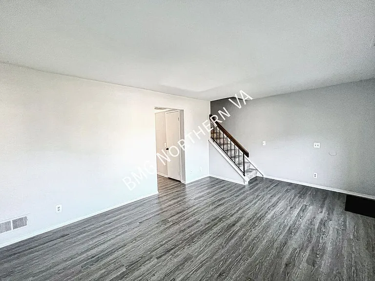 2689 Glengyle Dr #33 — Photo 5