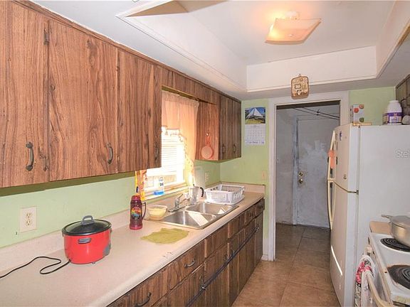 5th image of 6009 W Amelia St