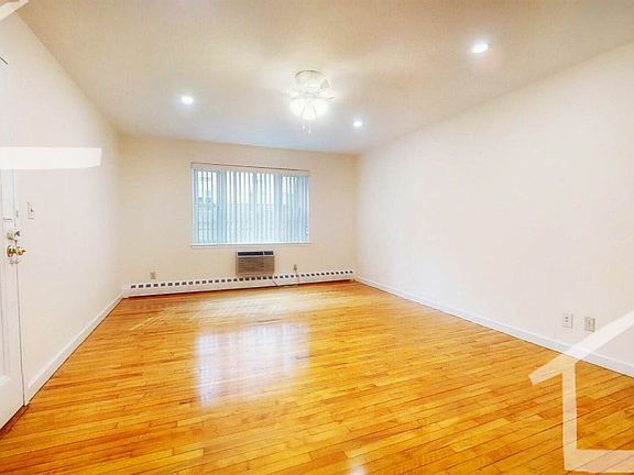 internal_building_photo_49207740_8