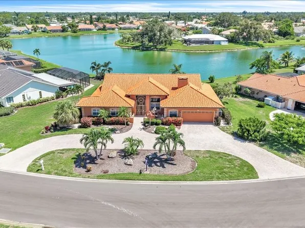 373 Eden Dr, Englewood, FL 34223