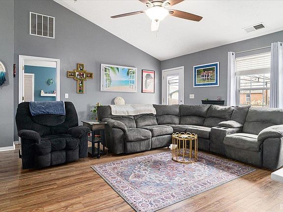 4th image of 6080 Mayfield Ct