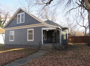 727 S Main St, Ottawa, KS 66067