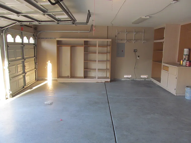 8305 Aqua Spray Ave — Photo 33