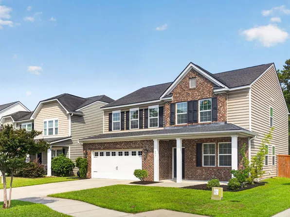 691 Redbud Ln, Summerville, SC 29486