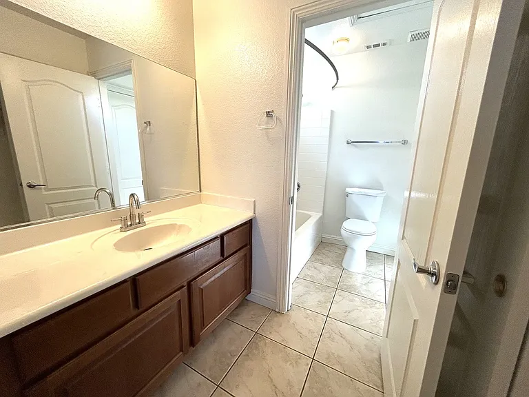 8877 Tomnitz Ave — Photo 31