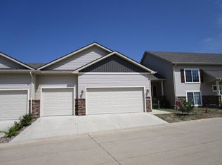 5225 Stone Creek Dr, Pleasant Hill, IA 50327