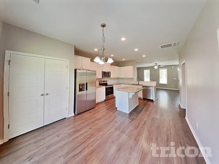 129 Seedling Ct — Photo 4
