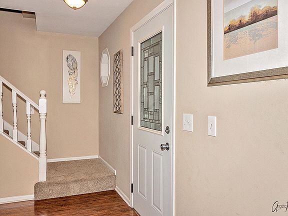 3rd image of 270 Pine Hill Ct