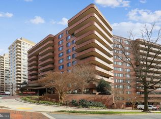 4550 N Park Ave APT 208, Chevy Chase, MD