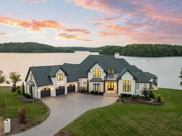 270 Bay Pointe Rd, Vonore, TN 37885