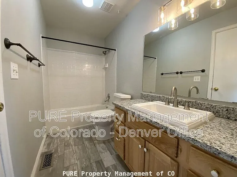 525 Southpark Rd — Photo 13