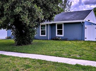 1097 Grandview Cir, Royal Palm Beach, FL 33411