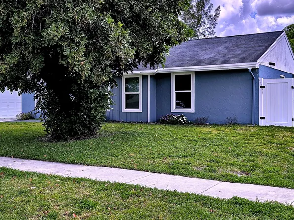 1097 Grandview Cir, Royal Palm Beach, FL 33411