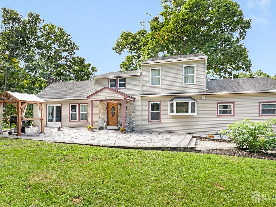1st image of 24 Shore Rd
