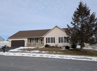 20 Shelly Dr, Sinking Spring, PA 19608